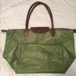 Longchamp-like green purse/handbag